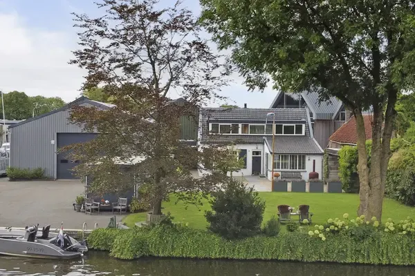 Vrijstaande woning te koop: Blekerstraat 13, Haastrecht