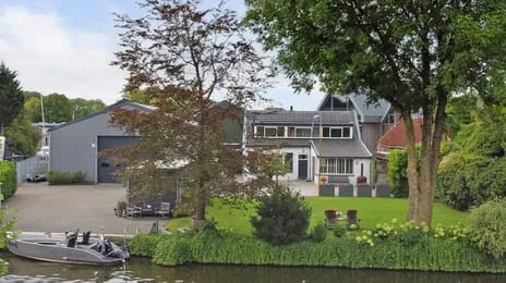 Vrijstaande woning te koop: Blekerstraat 13, Haastrecht-Dorpskern Haastrecht