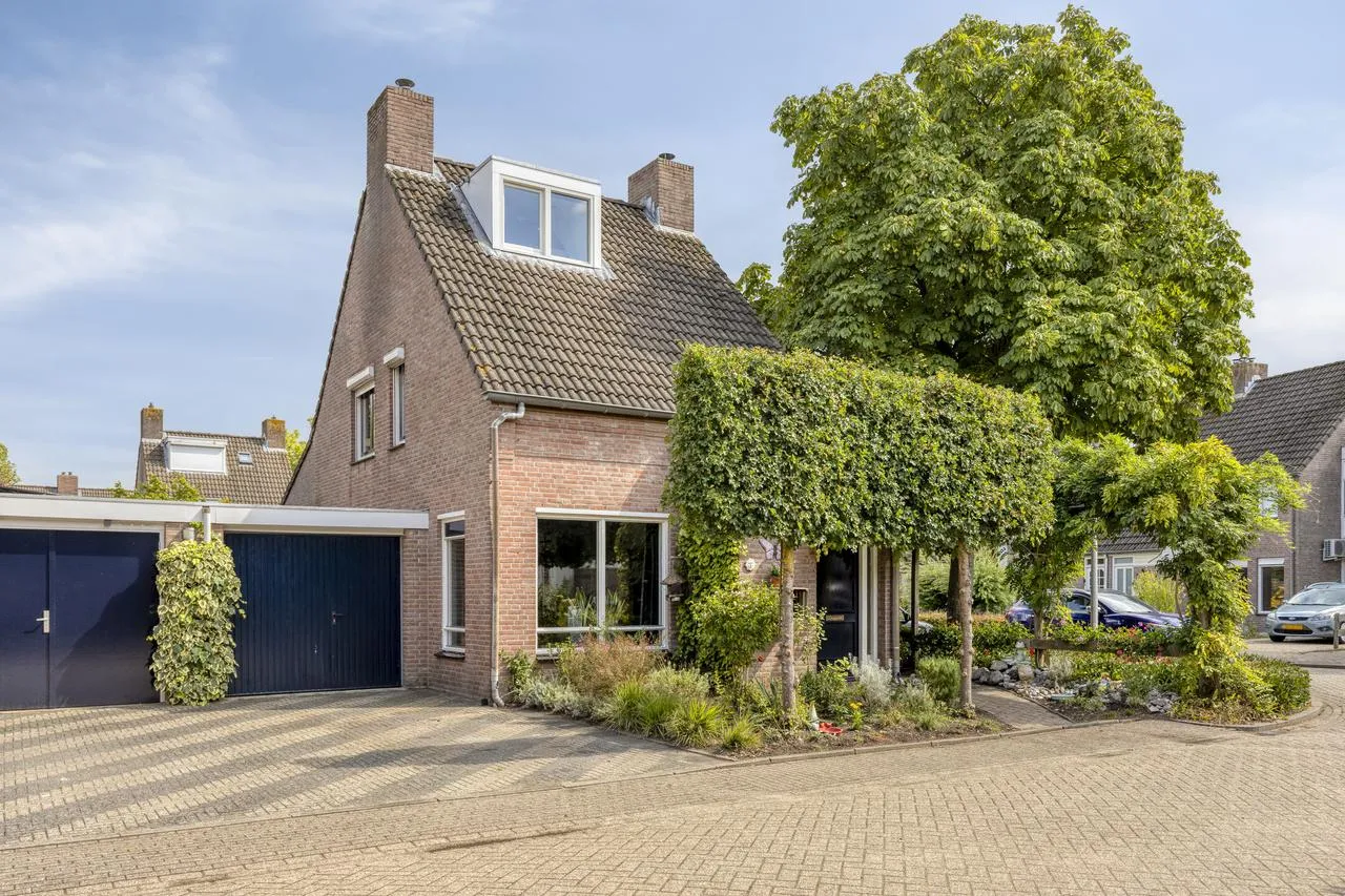 Hoekwoning te koop: Blekerwei 2, Valkenswaard