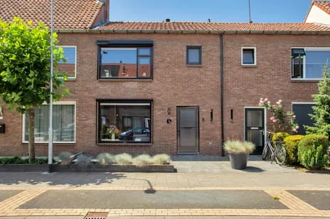 Terraced house for sale: Blerckweg 25, ’t Harde Centrum 'T Harde