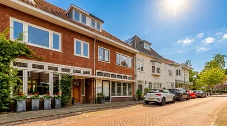 Tussenwoning te koop: Bloemendaalsestraatweg 79, Blekersbuurt Santpoort-Zuid
