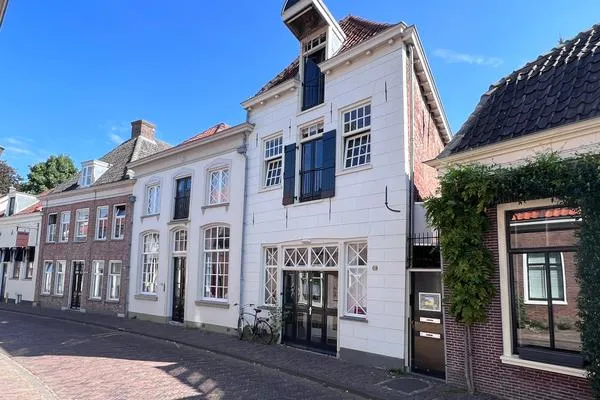 Appartement te koop: Bloemendalsestraat 53, Coninckstraat e.o. Amersfoort