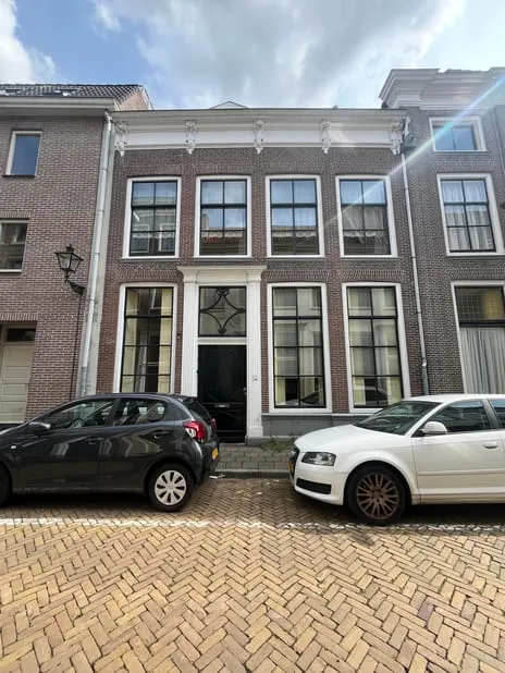 Tussenwoning te huur: Bloemendalstraat 3, Binnenstad-Zuid Zwolle