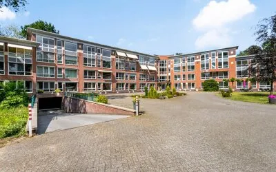 Appartement te huur: Bloemendalsweg 13F22, Dorp Colmschate Colmschate