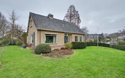 Vrijstaande woning te koop: Bloemenstraat 10, Ridderkerk