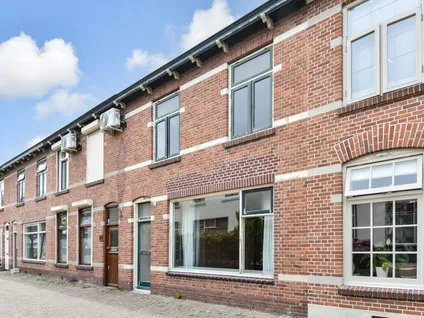 Terraced house for sale: Bloemenstraat 12, Buitengebied 2 Poeldijk Poeldijk