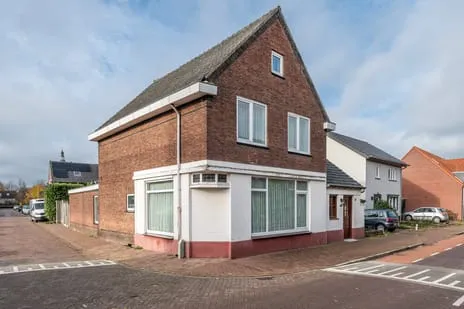 Hoekwoning te koop: Bloemenstraat 15, Hilvarenbeek Hilvarenbeek
