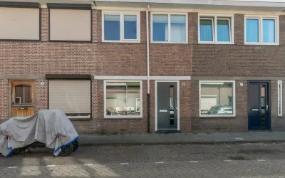 Tussenwoning te koop: Bloemfonteinstraat 8, Afrikaanderbuurt Midden Tilburg