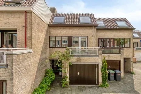 Tussenwoning te koop: Bloemgaarde 23, Noord-End Castricum