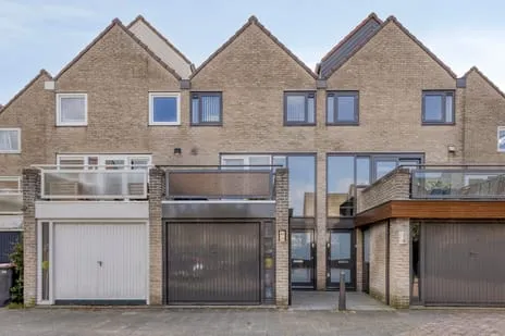 Tussenwoning te koop: Bloemgaarde 47, Noord-End Castricum