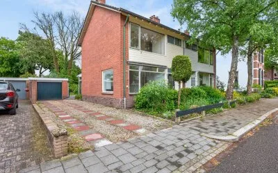 Twee-onder-één-kap te koop: Bloemheuvellaan 14, Zevenhuizen Apeldoorn