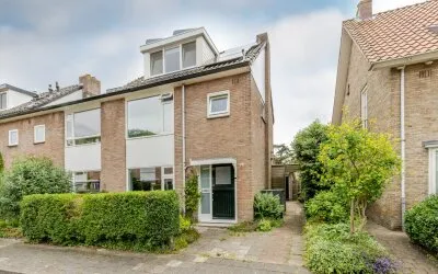 Hoekwoning te koop: Bloemveldlaan 76, Ramplaankwartier Haarlem