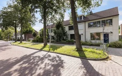Hoekwoning te koop: Bloesemlaan 21, Rozenburg Rozenburg