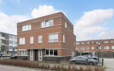 Twee-onder-één-kap te koop: Blois van Treslongstraat 113, Wetering Vlaardingen