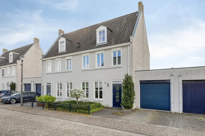 Tussenwoning te koop: Blokskenserf 31, Schutsboom Helmond