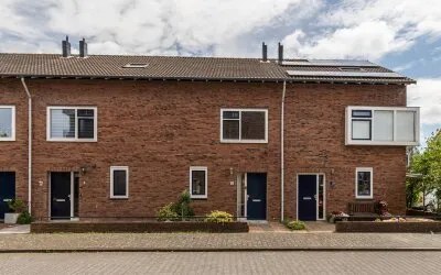 Tussenwoning te koop: Bob de Langestraat 8, Zonne Veld 'S-Gravenhage