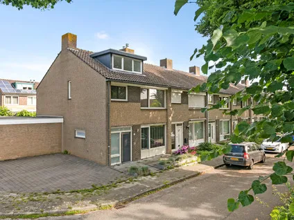 Tussenwoning te huur: Bobinedonk 16, Maastricht