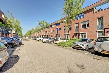 Tussenwoning te koop: Boedapestlaan 6, Het Hart Ijsselstein