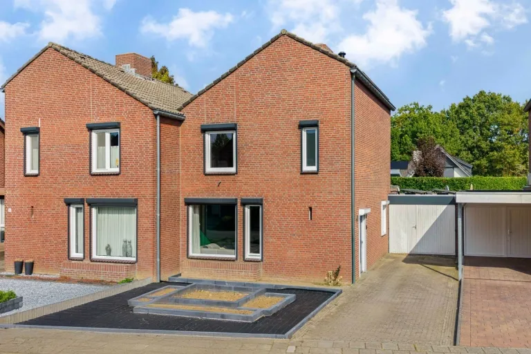 Tussenwoning te koop: Boegspriet 11, Maasbracht