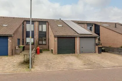 Tussenwoning te koop: Boeier 32, Wieringerwerf