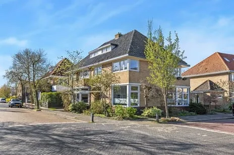 Twee-onder-één-kap te koop: Boeierstraat 18, Omgeving Leeuwarderweg en bungalowpark Sneek