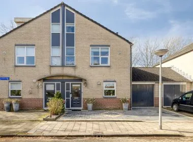 Tussenwoning te koop: Boekenrodestraat 14, Almere