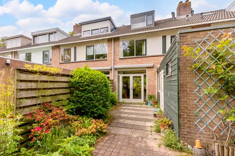Tussenwoning te koop: Boekenstein 19, Zuid West Heiloo