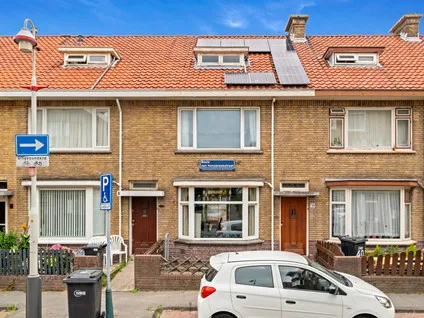 Tussenwoning te koop: Boele van Hensbroekstraat 38, Laakkwartier-Oost 'S-Gravenhage