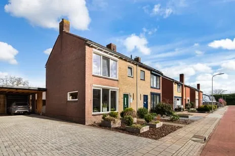 Twee-onder-één-kap te koop: Boerhaavelaan 20, Eerbeekse Enk Eerbeek