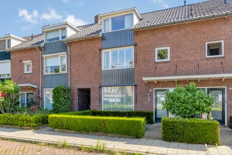 Tussenwoning te koop: Boerhaavelaan 62, Oranjebuurt Helmond