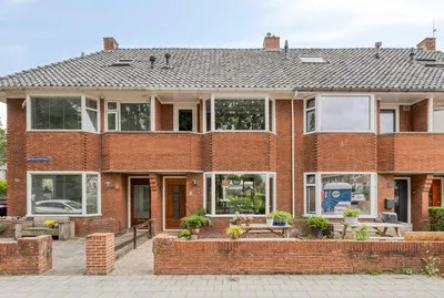Terraced house for sale: Boerhaavestraat 8, Zamenhofpark Leeuwarden