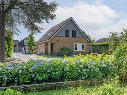 Vrijstaande woning te koop: Boezemlaan 27, Voorofschebuurt Boskoop