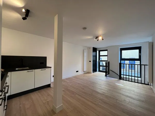 Woning te huur: Boezemsingel, Oud Crooswijk Rotterdam