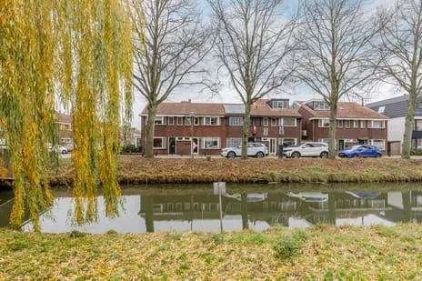 Tussenwoning te koop: Boezemstraat 36, Bolnes Ridderkerk