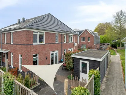 Tussenwoning te koop: Boezeroen 3, Hulshorst Hulshorst