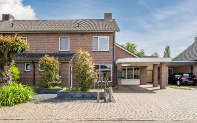 Twee-onder-één-kap te koop: Bogaersstraat 2C, Haps kern Haps
