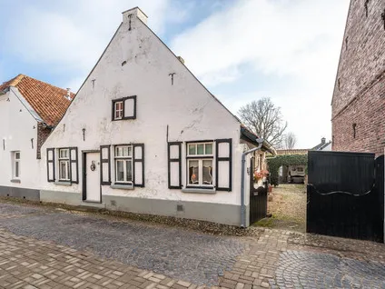 Twee-onder-één-kap te koop: Bogenstraat 18, Thorn Thorn