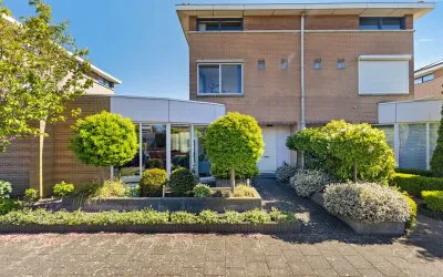 Tussenwoning te koop: Boliviastraat 5, Evenaar-West Alphen Aan Den Rijn