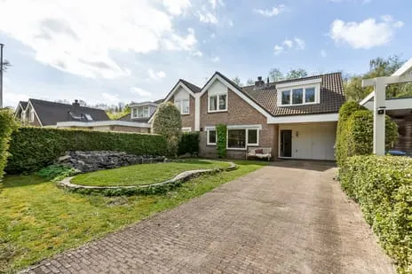 Tussenwoning te koop: Bolwerk 5, Naarderwoonbos Naarden