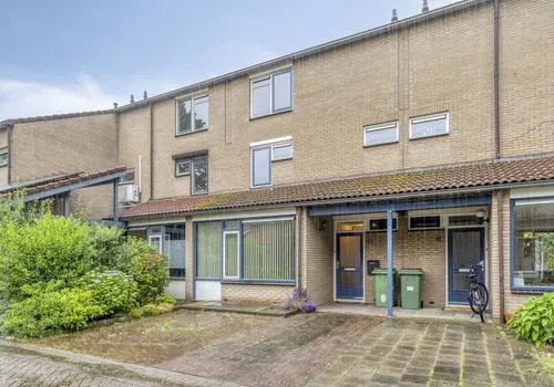 Tussenwoning te koop: Bomansstraat 4, Kazernelaan Weert
