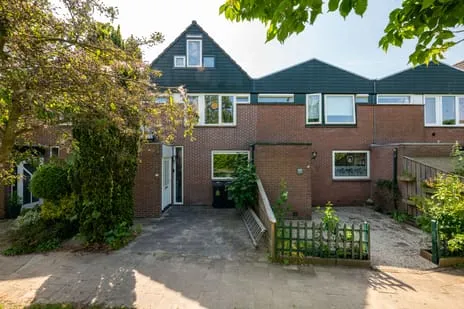 Tussenwoning te koop: Bomendijk 13, Rozenburg Rozenburg (Zh)