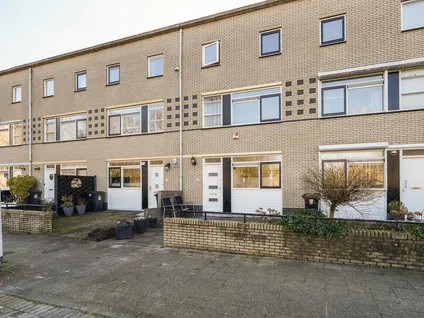 Tussenwoning te koop: Bommelerwaard 34, Rotterdam