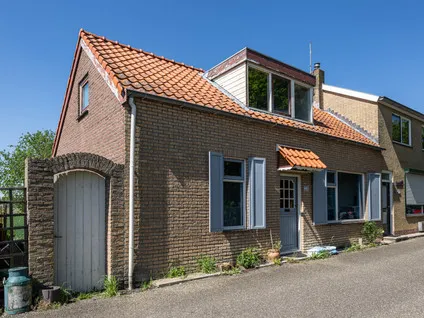 Twee-onder-één-kap te koop: Bommelsedijk 30, Den Bommel buitengebied Den Bommel