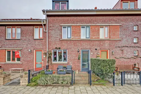 Tussenwoning te koop: Bonenkruidpad 15, Essellanden Wateringen