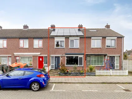 Tussenwoning te koop: Bongweg 244, Hoogvliet Rotterdam