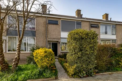 Tussenwoning te koop: Bongweg 75, Hoogvliet Zuid Hoogvliet Rotterdam