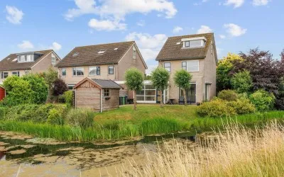 Hoekwoning te koop: Bonhoefferstraat 2, Gravenburg Groningen