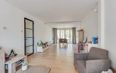 Tussenwoning te koop: Bonnikestraat 41, Noord Hilversum