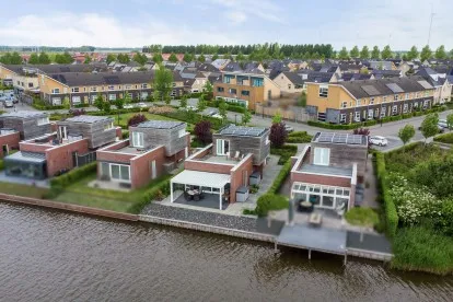 Vrijstaande woning te koop: Bontwerkersgilde 10, De Gilden Dronten