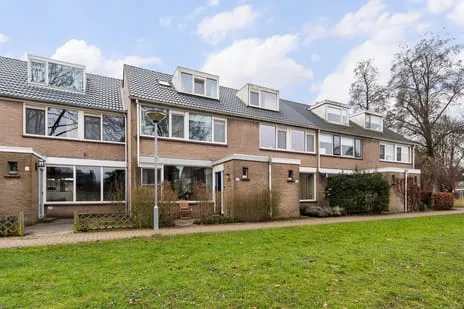 Tussenwoning te koop: Boogschutter 25, Dordrecht